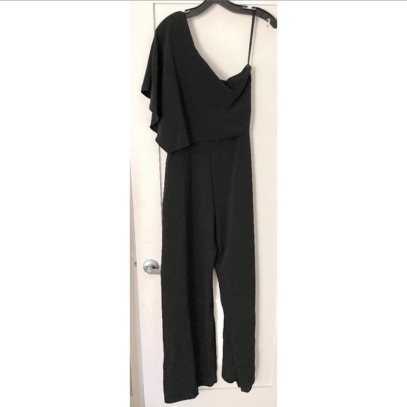 SOLD❌Issue NY black Jumpsuit - Picture 5 of 7